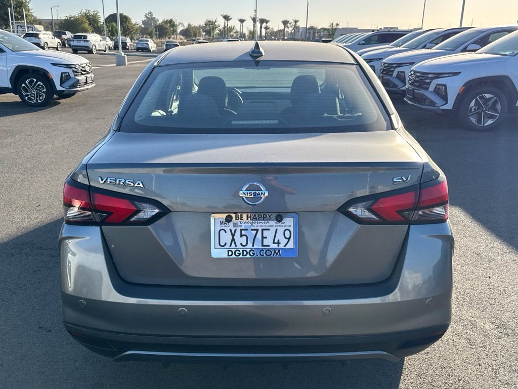 2021 Nissan Versa 1.6 SV