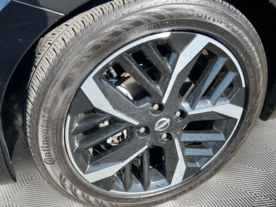 2024 Nissan Versa 1.6 SR