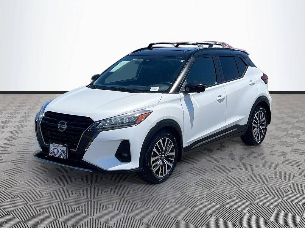 2021 Nissan Kicks SR