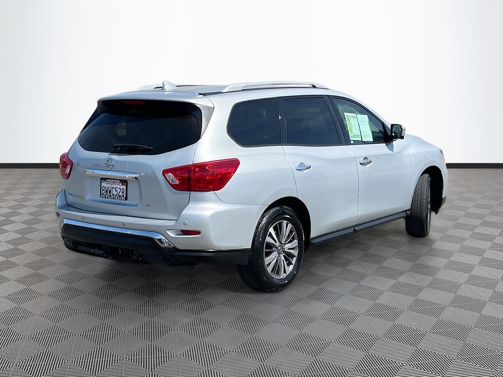2020 Nissan Pathfinder SL