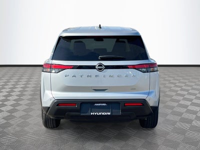 2023 Nissan Pathfinder S
