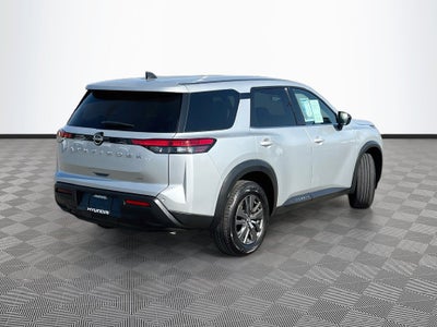 2023 Nissan Pathfinder S
