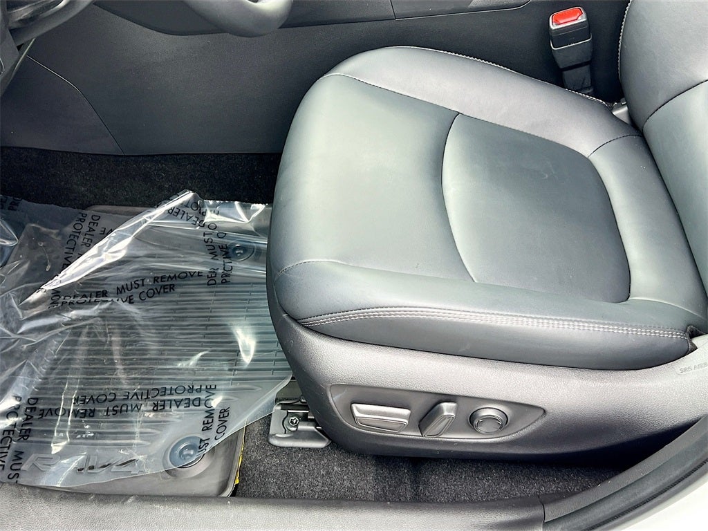 2025 Toyota RAV4 Hybrid XLE Premium