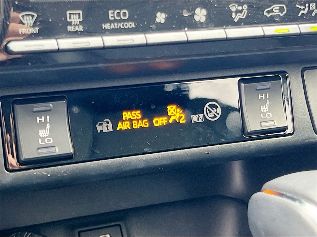 2025 Toyota RAV4 Hybrid XLE Premium