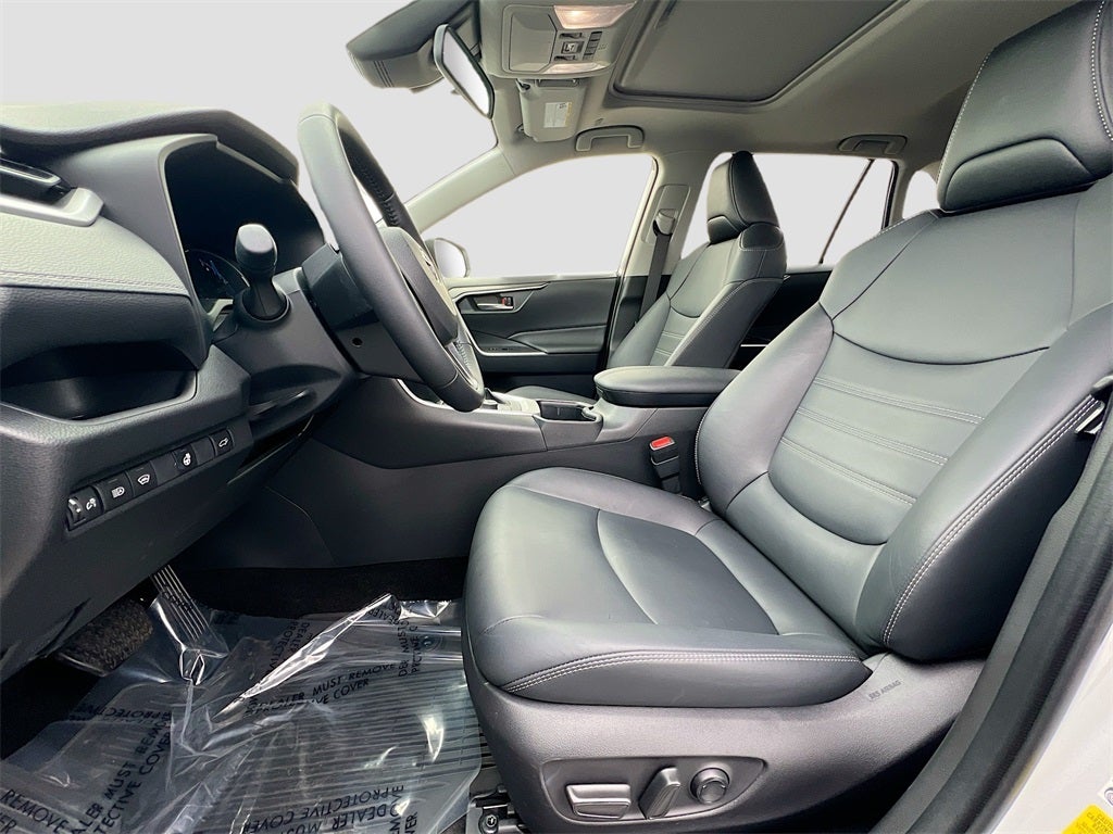 2025 Toyota RAV4 Hybrid XLE Premium