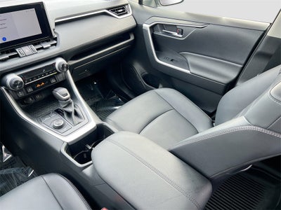 2025 Toyota RAV4 Hybrid XLE Premium