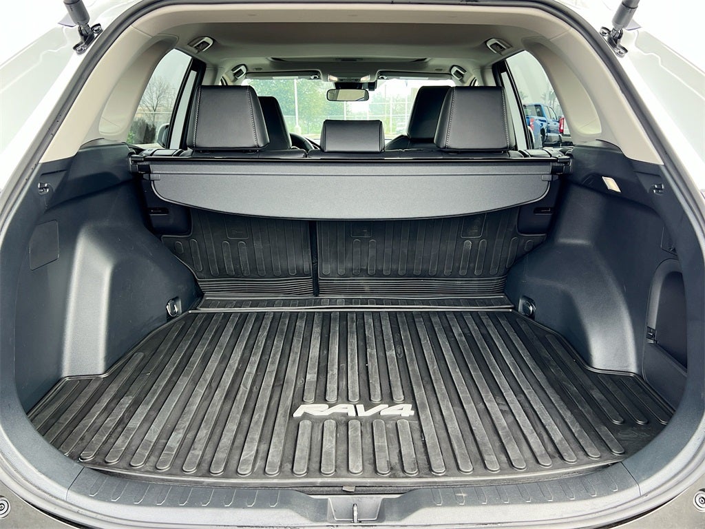 2025 Toyota RAV4 Hybrid XLE Premium