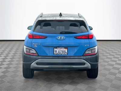 2022 Hyundai KONA SEL