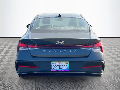 2024 Hyundai ELANTRA SEL