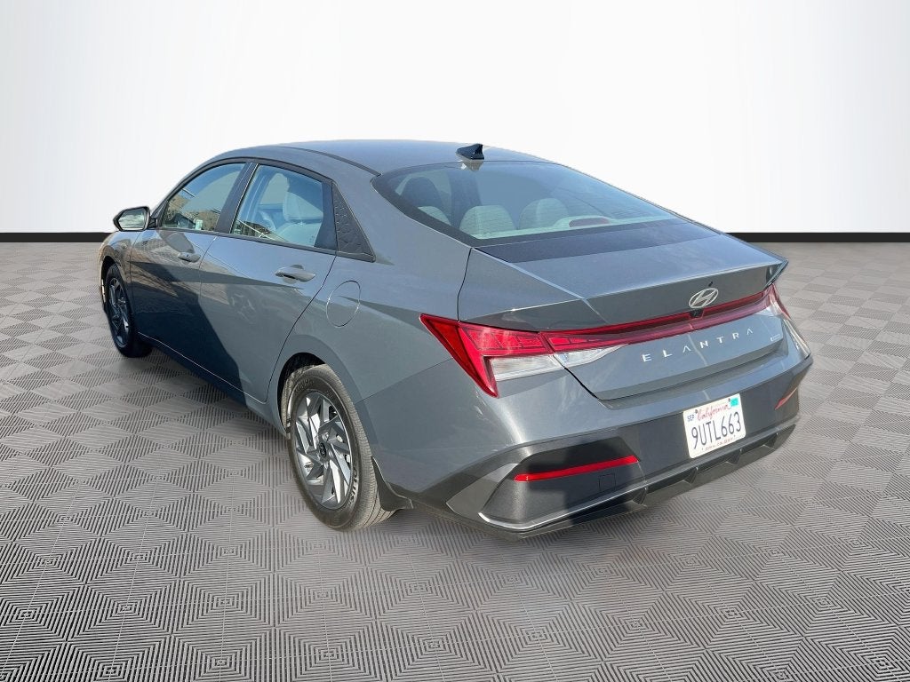 2025 Hyundai ELANTRA HYBRID Blue