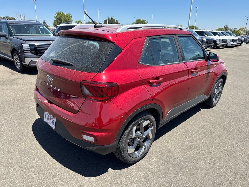 2025 Hyundai VENUE SEL