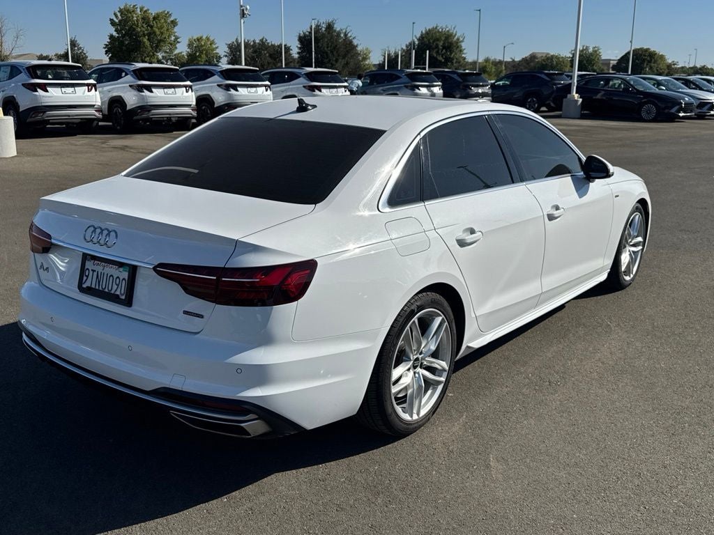 2022 Audi A4 45 S line Premium Plus quattro