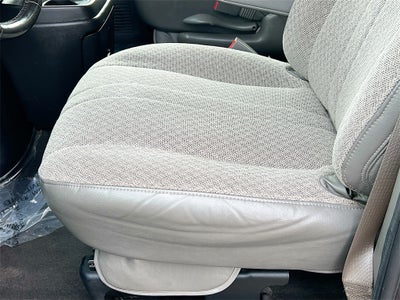 2022 GMC Savana 3500 LT