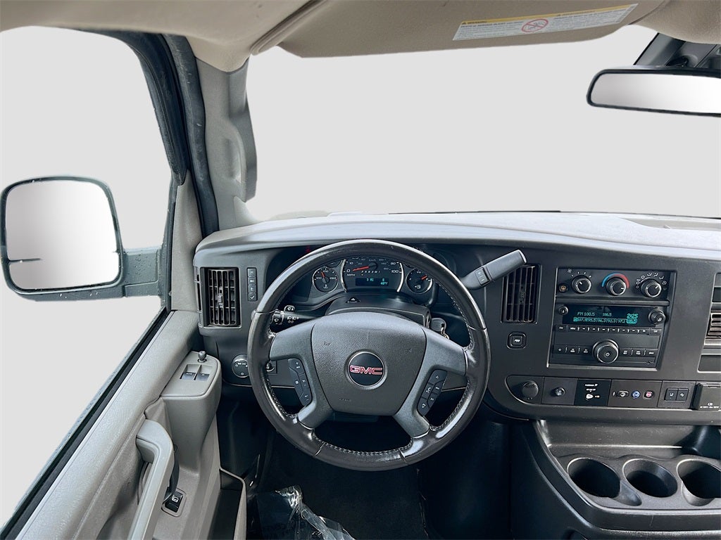 2022 GMC Savana 3500 LT