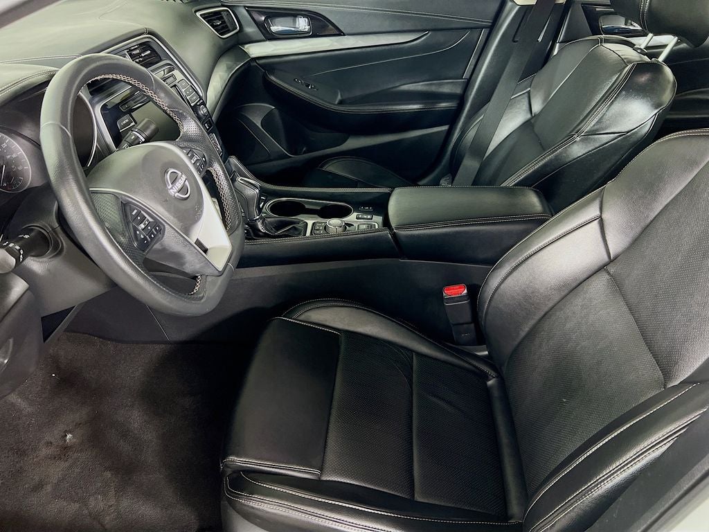 2023 Nissan Maxima SV