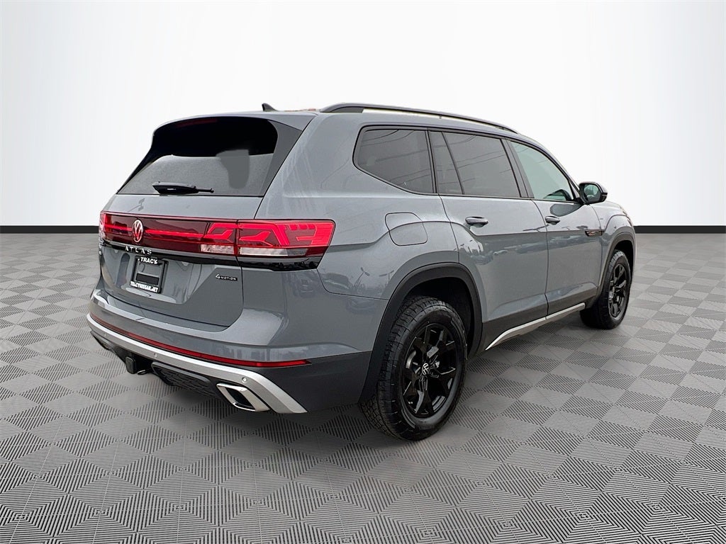 2024 Volkswagen Atlas 2.0T Peak Edition SE w/Technology