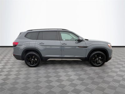 2024 Volkswagen Atlas 2.0T Peak Edition SE w/Technology