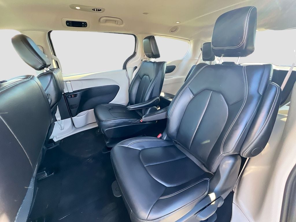 2024 Chrysler Pacifica Hybrid Select