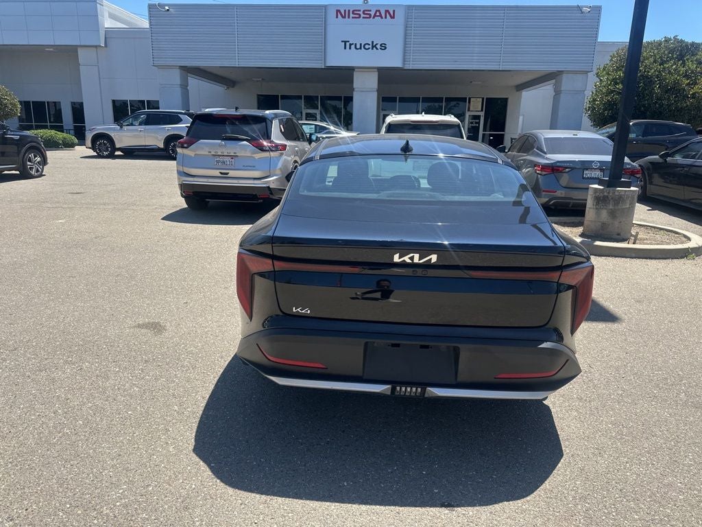 2025 Kia K4 LXS