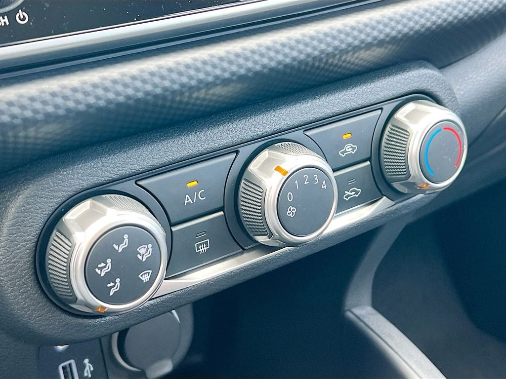 2025 Nissan Kicks Play S