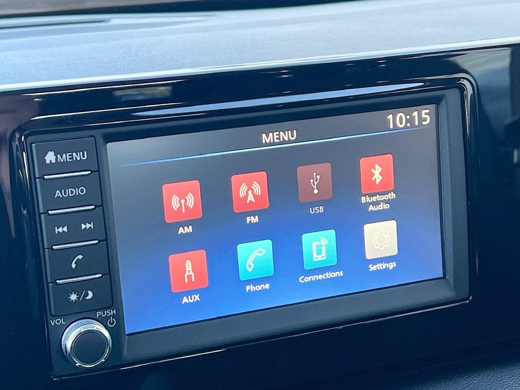 2025 Nissan Kicks S