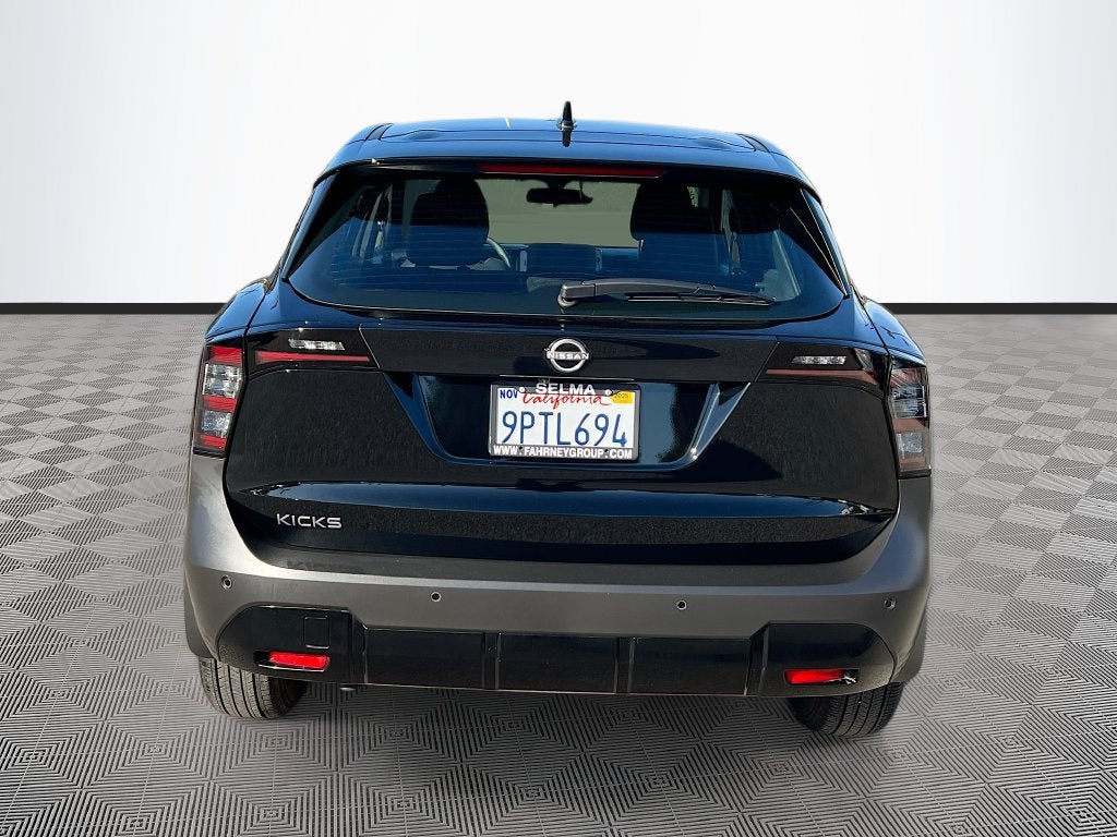 2025 Nissan Kicks S