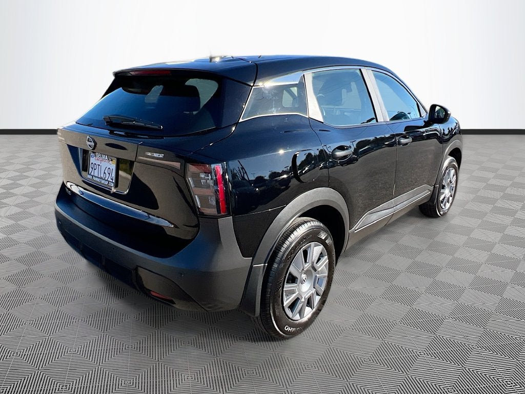 2025 Nissan Kicks S
