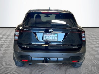 2025 Nissan Kicks S