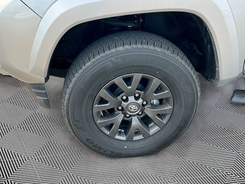 2022 Toyota Tacoma SR5 V6