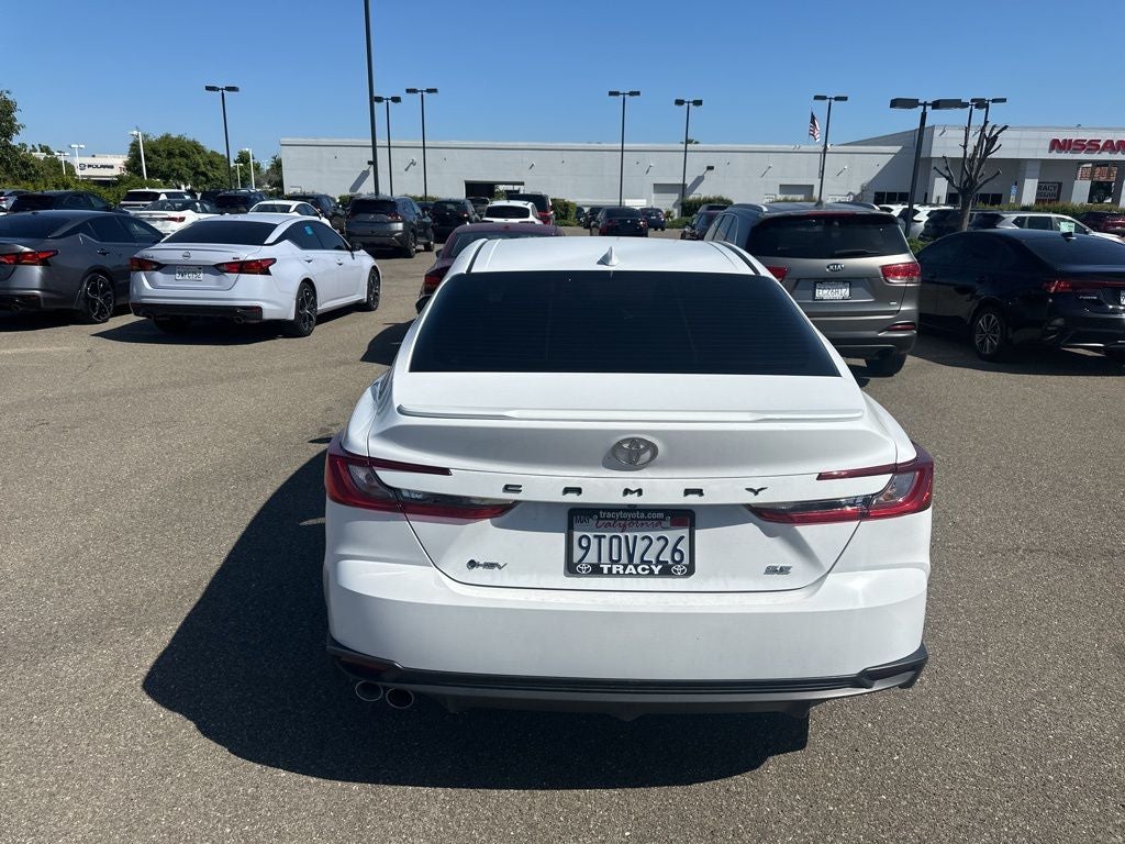 2025 Toyota Camry SE