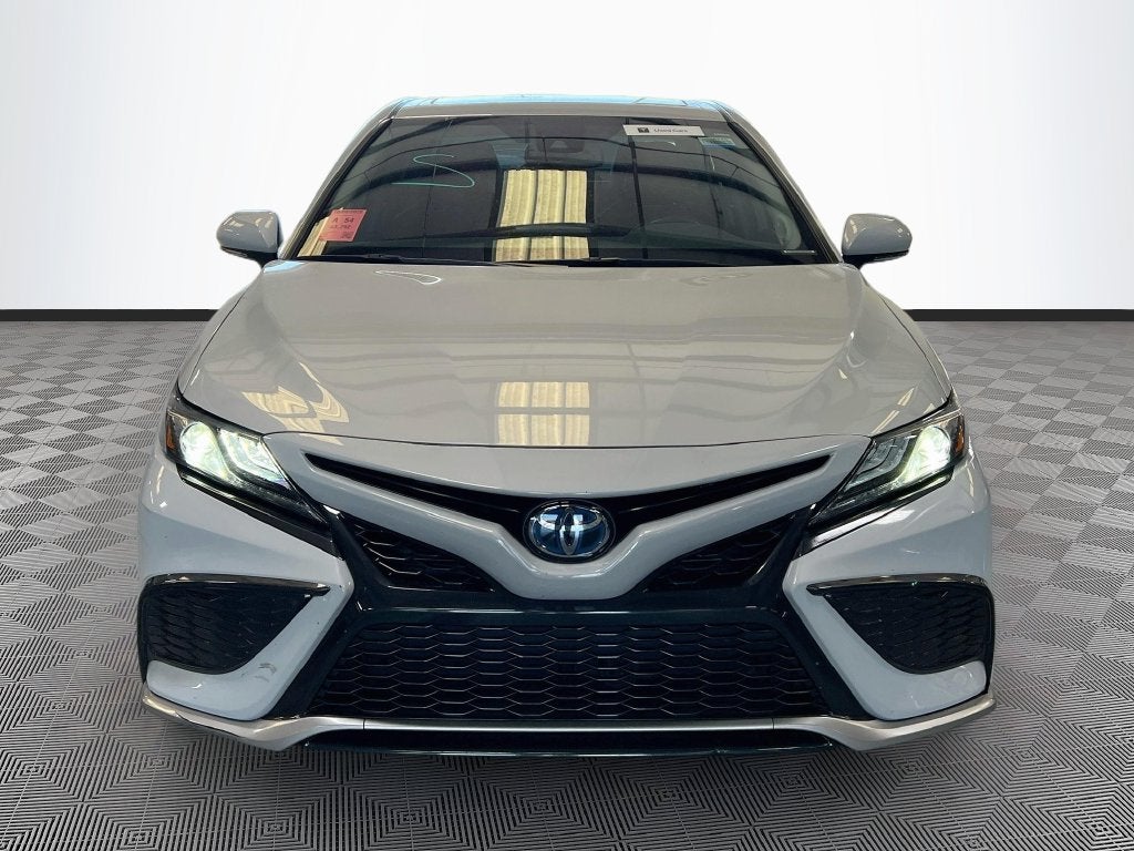 2022 Toyota Camry Hybrid XSE