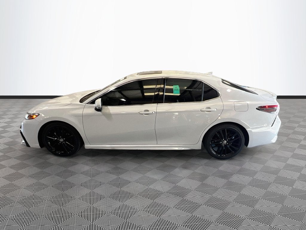 2022 Toyota Camry Hybrid XSE