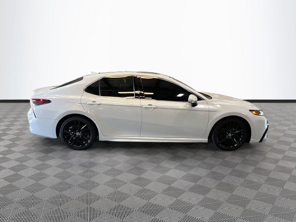 2022 Toyota Camry Hybrid XSE
