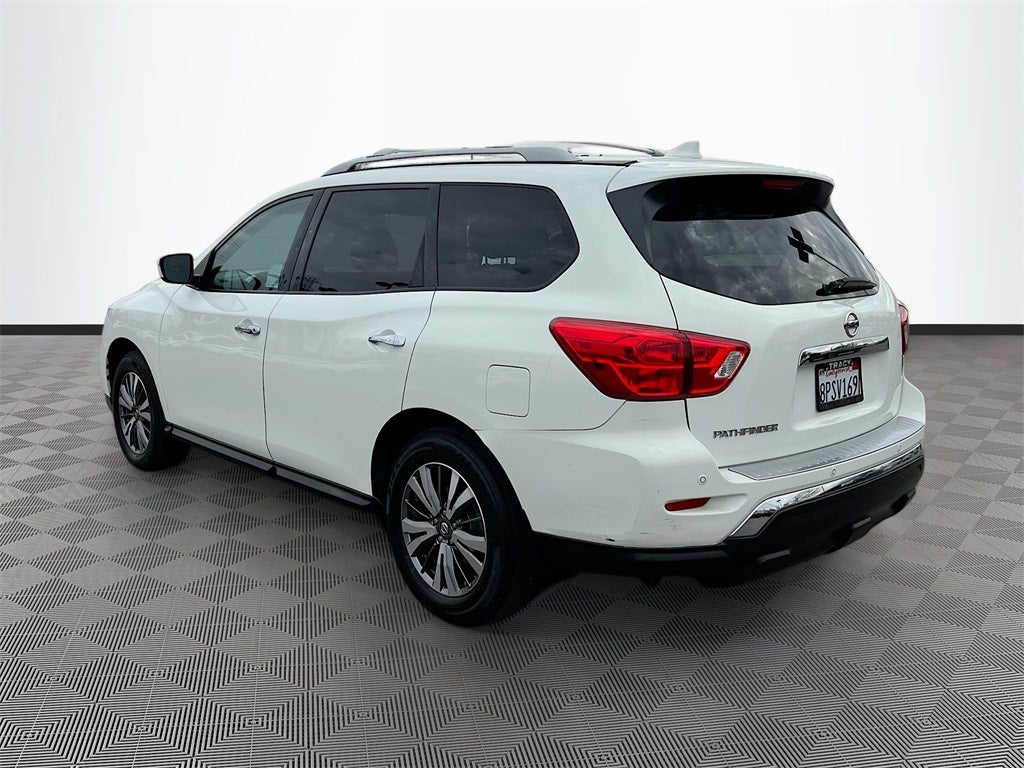 2020 Nissan Pathfinder S