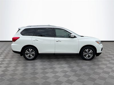 2020 Nissan Pathfinder S