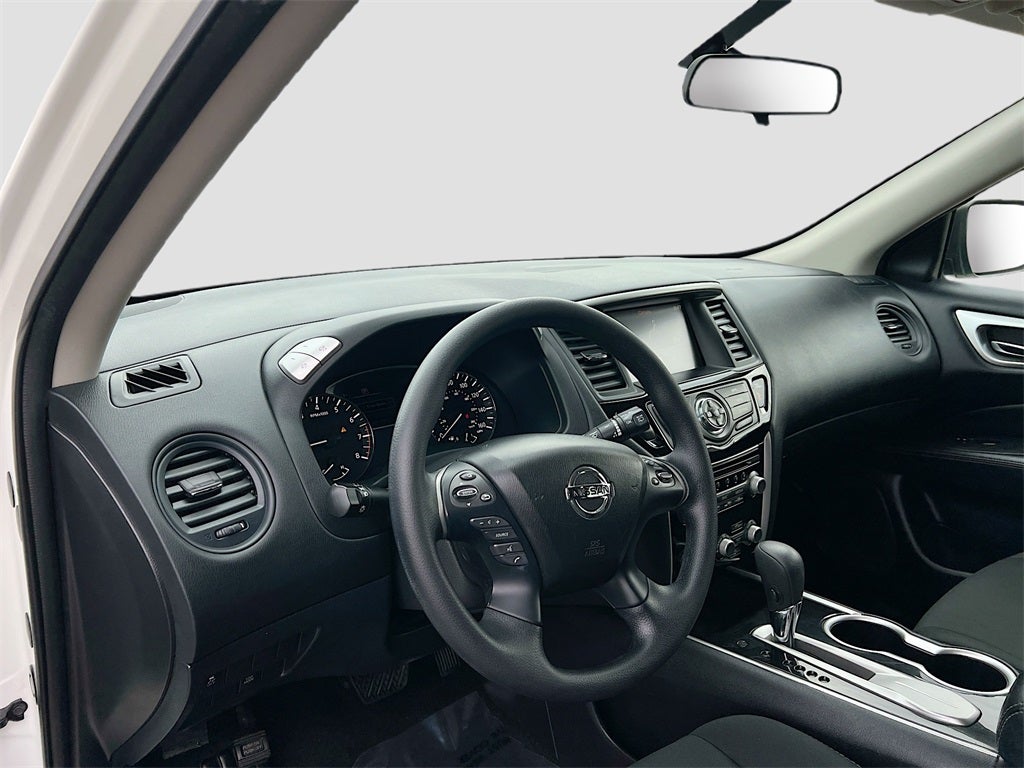 2020 Nissan Pathfinder S