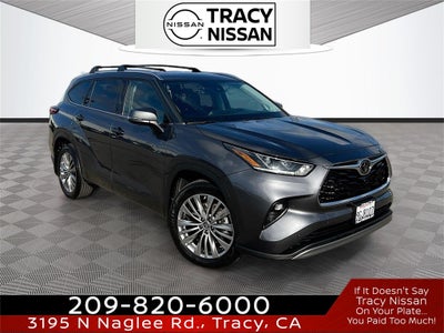 2023 Toyota Highlander Platinum