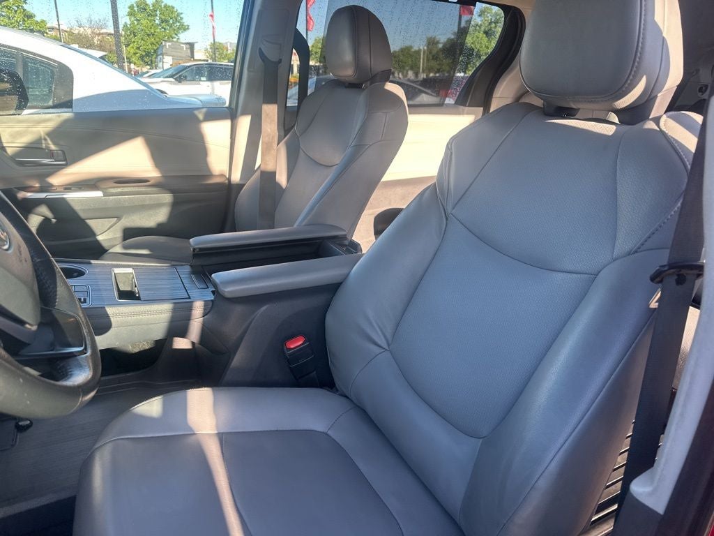 2023 Toyota Sienna XLE 7 Passenger