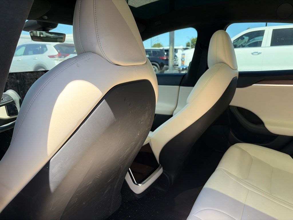 2022 Tesla Model S Base