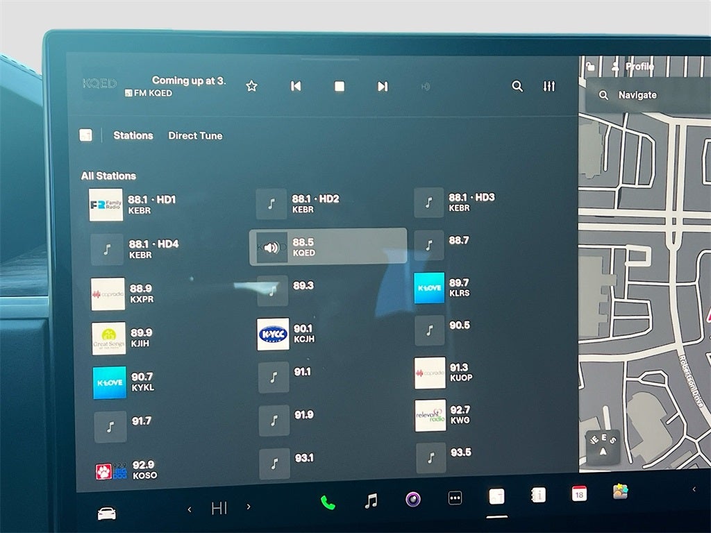 2022 Tesla Model S Base