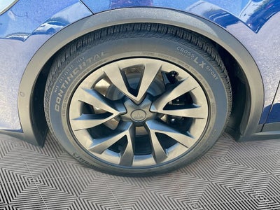 2022 Tesla Model X Base