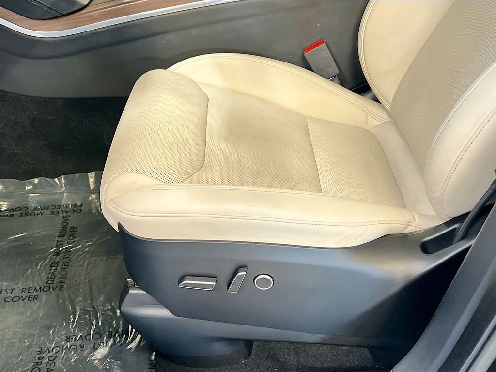 2022 Tesla Model X Base