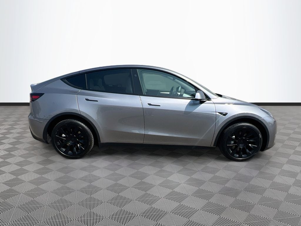 2025 Tesla Model Y Long Range