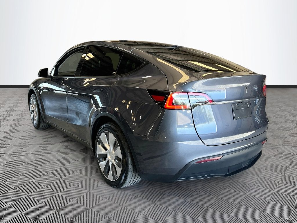 2023 Tesla Model Y Standard Range