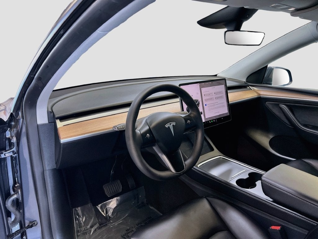 2023 Tesla Model Y Standard Range
