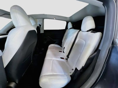 2025 Tesla Model Y Long Range