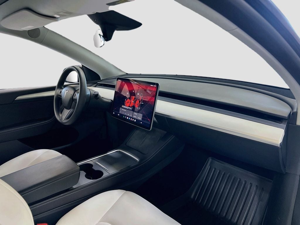 2025 Tesla Model Y Long Range