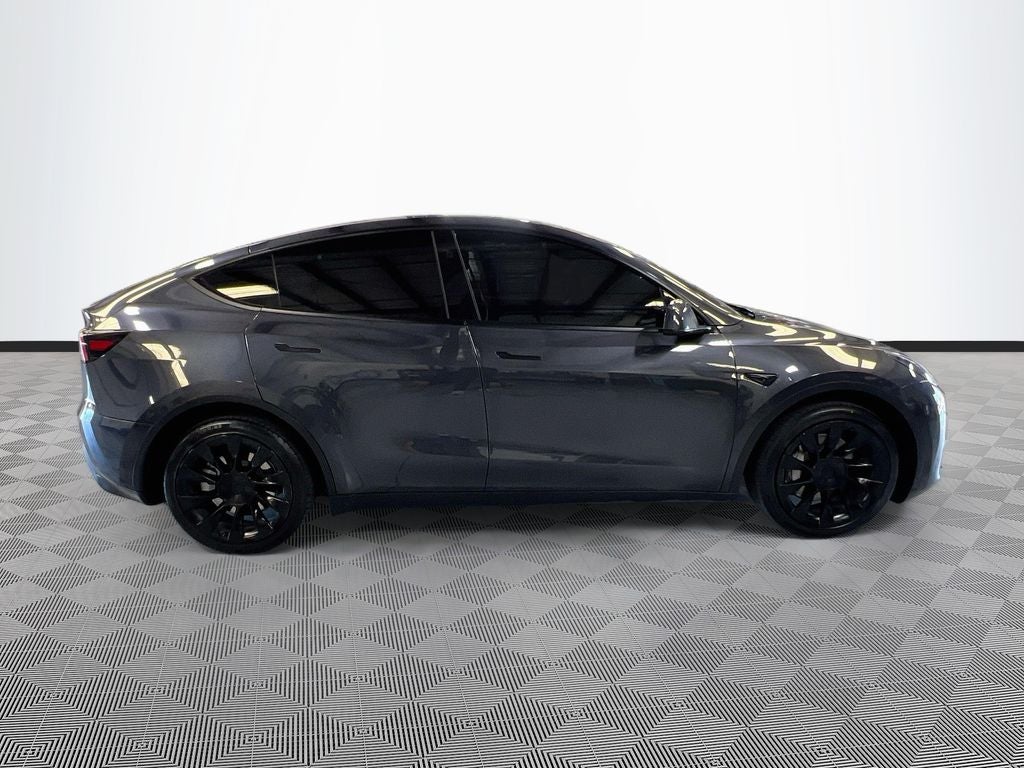 2025 Tesla Model Y Long Range