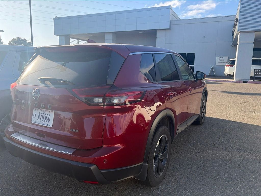 2025 Nissan Rogue SV
