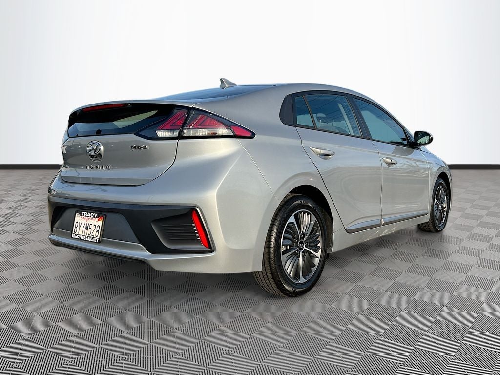 2022 Hyundai IONIQ PLUG-IN HYBRID SE
